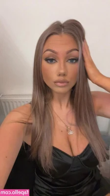 Abi Greasley [ abi-greasley ] - I might have sprained my pinkie toe on a tank....but I have an ice