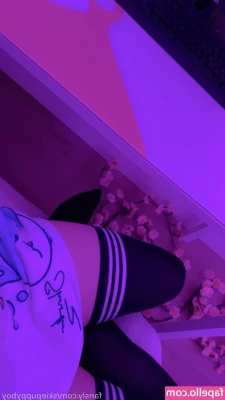 skiepuppyboy - Fresh start, fresh week, fresh new daily content as promised.