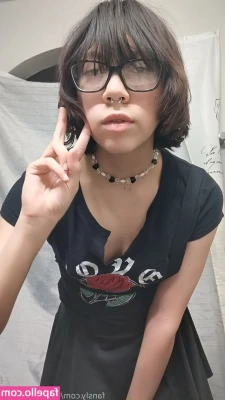 demiwhoregon - I don’t do porn/masturbation content. Stop asking.