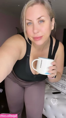 lila_lovelyxxx [ lila-lovelyxxx ] - Miauuu