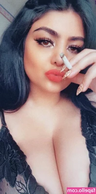 zaazaarina - Happy Humpday from you favorite cheeks