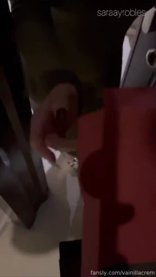 saraayrobles [ saraayrobles-2 ] - sorry lads, love u all, im off to sleep will upload a wank in the