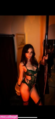 ashxlynnn - Professional Photoset #3 of 4 from Forth-Coming Boy Boy Girl Scene