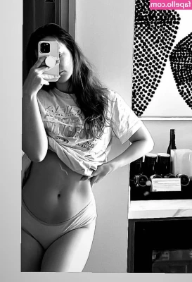 Sjokz - Yoga/foot & ass focused stretching vid 🥺 I’m in love with my