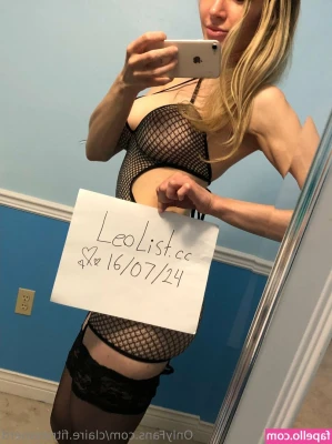 claire.fitnessnerd [ claire-fitnessnerd ] - Imagine me putting my feet on your face Like this! What would you do?