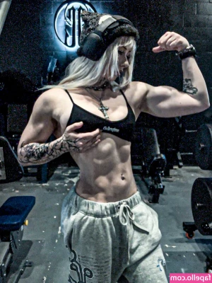 6nattynat9 - When I cum ! I really cum ! Love that you see all my loads guys