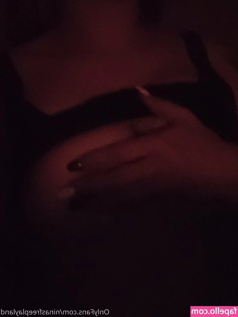 ninasfreeplayland - Who wants videos of me stretching but in lingerie👻