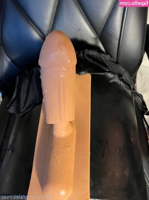 Actress Alekirser [ actress-alekirser-1 ] - Show me how you jerk your cock for me with a $50 tip & get a