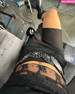 Andrea Helfrich [ andrea-helfrich ] - Tip me to buy me some drinks at my concert tonight! 👄🥃 Anyone
