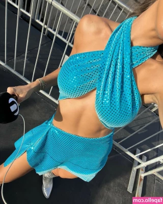 Andrea Helfrich [ andrea-helfrich ] - My out and about pics from thursday night and i STILL have loads more
