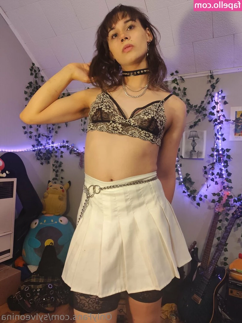 sylveonina - lil bit o cock ridin- note to self, remember to set up the ring light