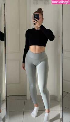 Leoobalys - I didn t match the wall color on purpose