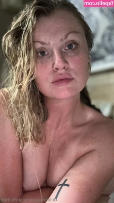 scarlett.frost [ scarlett-frost ] - lets play a game… craziest sex story? I’ll go first 🤫