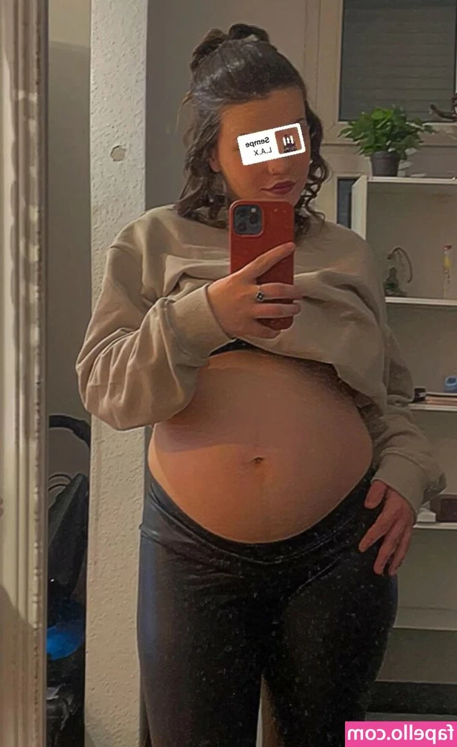 Mariya Oleksiyenko [ mariya-oleksiyenko ] - I need a sleeping partner    Any takers