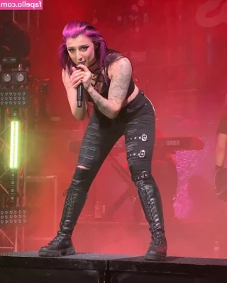 Kasey Karlsen [ kasey-karlsen ] - Grabando el sexsabado  A partir de ahora todos los videos de los