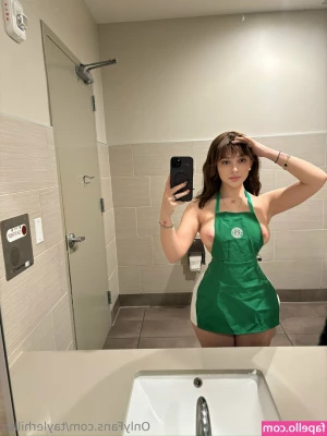 Tayler Hills [ tayler-hills-5 ] - hot