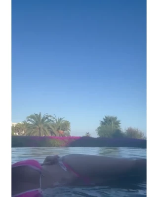 Britney Spears [ britney-spears ] - santa should come early