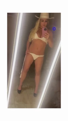 Britney Spears [ britney-spears ] - 3 new attachments