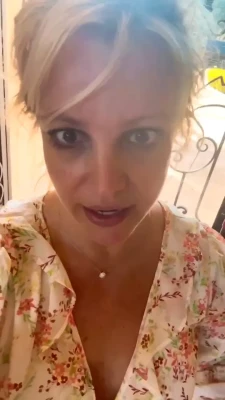 Britney Spears [ britney-spears ] - i forgot to post the rest hiiiii