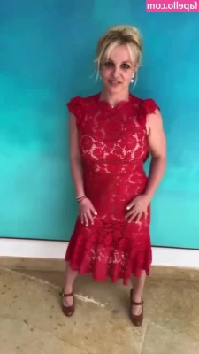 Britney Spears [ britney-spears ] - Time to play with the birthday girl in our birthday suites    - live