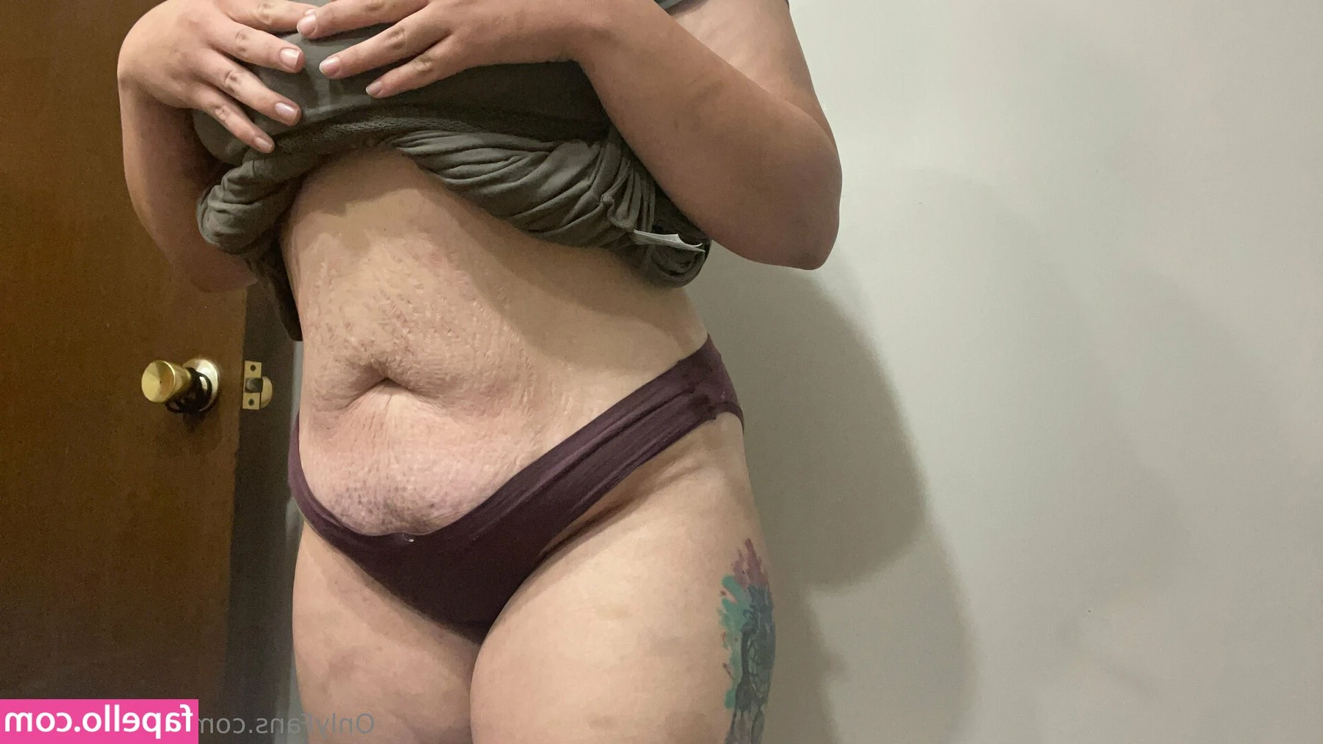 evelynrosexo - Potrei togliere la mano per una tip da 10$ 😜 Guardate nei messaggi