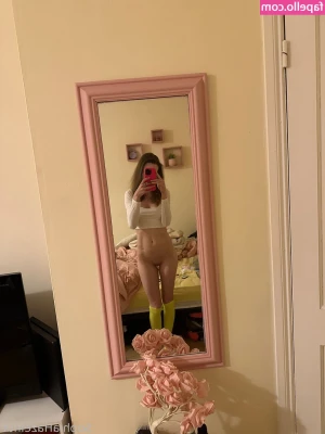 SophiaHazelnut - Cheers 🥂 🥴🍷