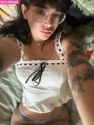 lisetteonset - Te gustaría almorzar tetas ? ☺️