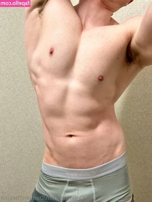 damienthelion - fear not! i have some ass for you🥰🍑 2 jiggle videos 🤪