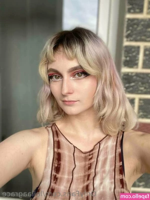 leilaagrace - Getting my holes filled with my Big Black Cocks and my favourite rose