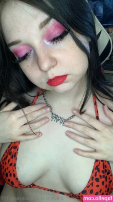 spookybaby777 - Un video antes de darme un baño  Que les parece