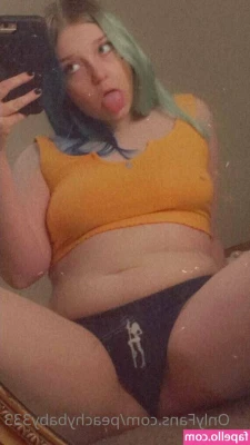 spookybaby777 - Swipe for a closeup booty