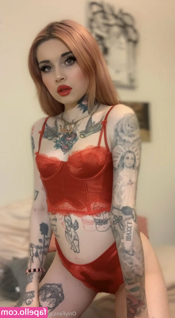 princess.joy.free [ princess-joy-free ] - Taking these off for you to shove your face in my pretty pussy