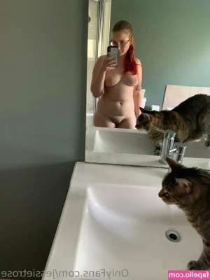 jessietrose - I deserve to be pampered.