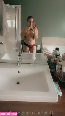 jessietrose - Green dog cock🤤