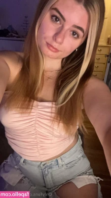 xoxoariiaa - Yummm