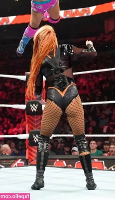 Becky Lynch [ becky-lynch ] - Ya need the tiddies to get through the rest of the week and that s