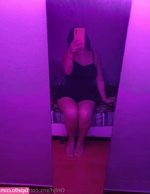 juliennee - Gimmie dat dick!
