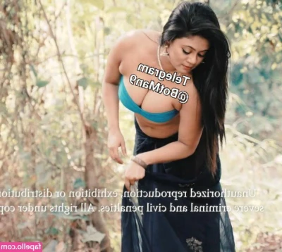 Naari Magazine [ naari-magazine ] - Don’t you wanna slap this big juicy ass and eat this pussy?😈