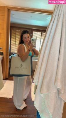 Dfitnessmom [ dfitnessmom-4 ] - Happy Friday! Let’s start the weekend right! ;)