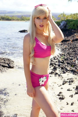 April Gloria [ april-gloria ] - Some pussy, tummy, titties show off video💋 My 666th Video!😈