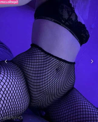 222.mollsx [ 222-mollsx ] - So I wanted to make a GIF of Papa cumming from some old video I had