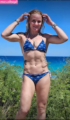 Valentina Shevchenko [ valentina-shevchenko ] - Do you like oral between girls   Then look how delicious they suck my