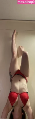 reneeprentice1 - FaceTime with this paypig 😏