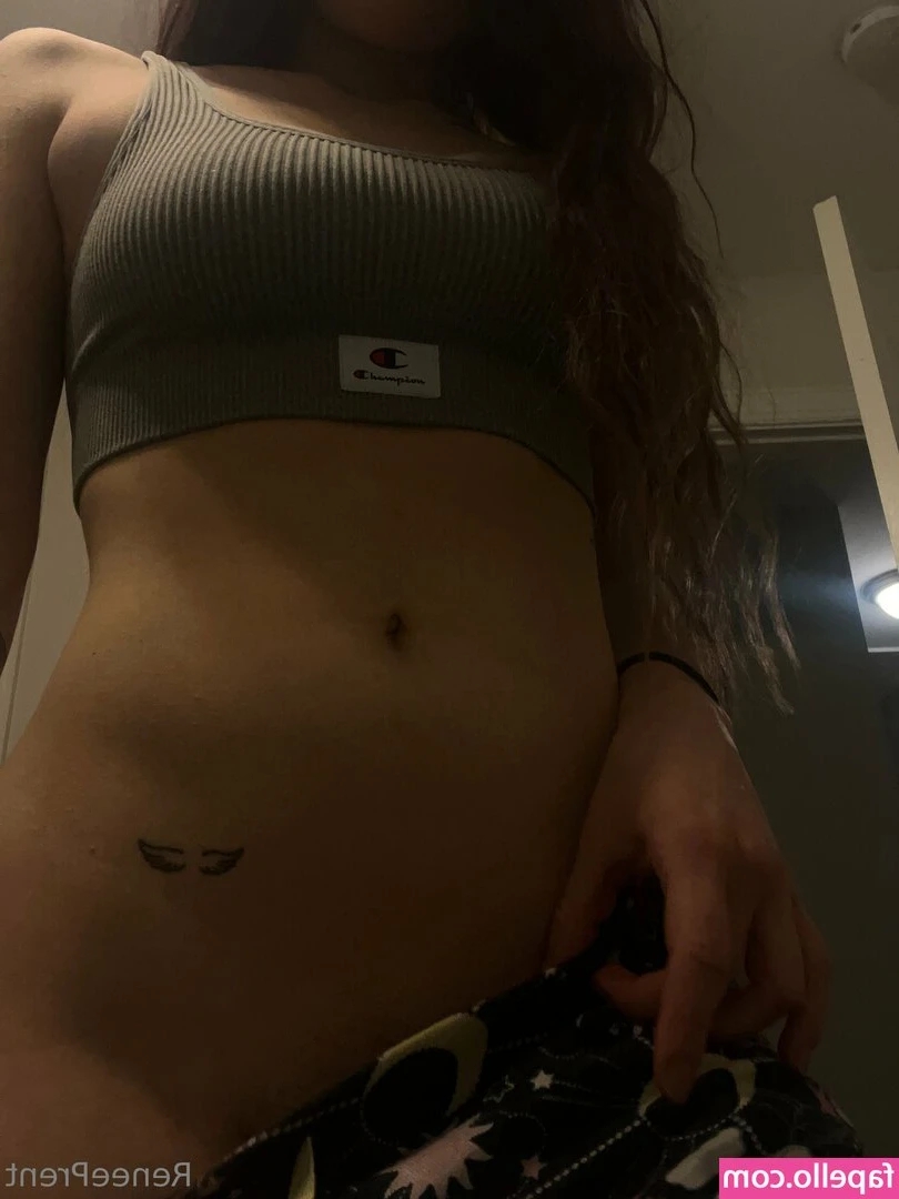 reneeprentice1 - Waiting for your big cock 🥵