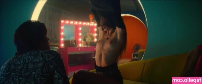 Mrs Carolina [ mrs-carolina-3 ] - Spamming you with this sexy red lingerie bc it's hott af