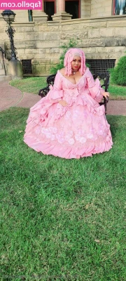 wheelchairbarbie98 - GUYS, IT'S VALENTINE'S DAY! HOW COULD I FORGET THAT? Here's my