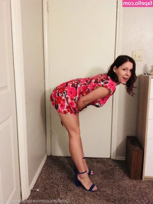 victoriasweetness - baby i’m a ....