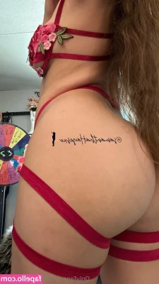 samanthahayes - Yea Yea Yea. We Lit as fuck !🔥! i swear..... i want to make a