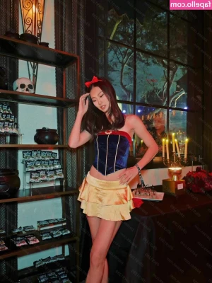 Zhangsta.io [ zhangsta-io ] - Like my new lingerie?
