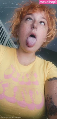 stickymickey - Just stretching my back out